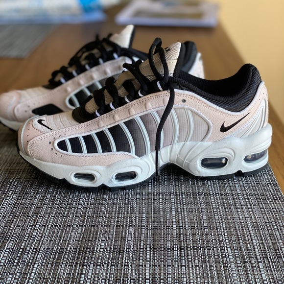 Nike Shoes - Nike runners